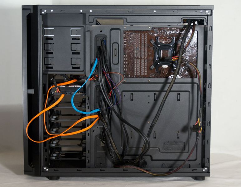 http://images.anandtech.com/galleries/1525/cabling_575px.jpg