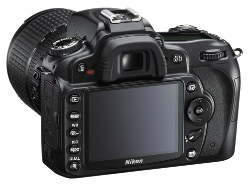 nikon d90 slr. The Nikon D90 and 18-105mm