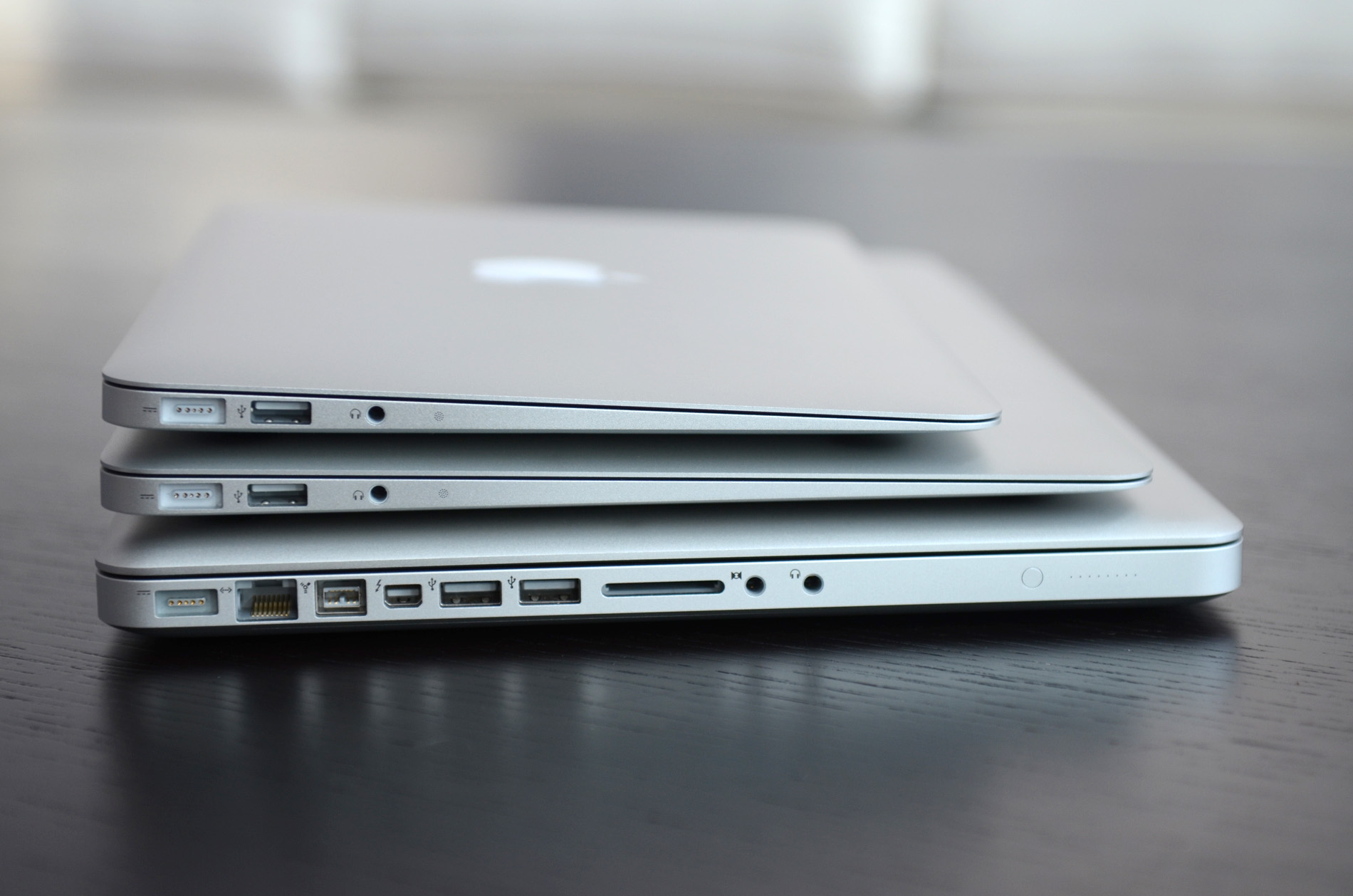 A Closer Look at The 11 & 13 The 2011 MacBook Air (11 & 13inch