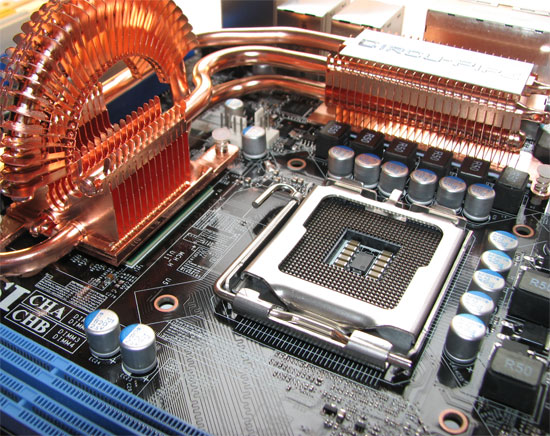 http://images.anandtech.com/reviews/motherboards/2008/msi-x48-plat-preview/CPU_socket1.jpg