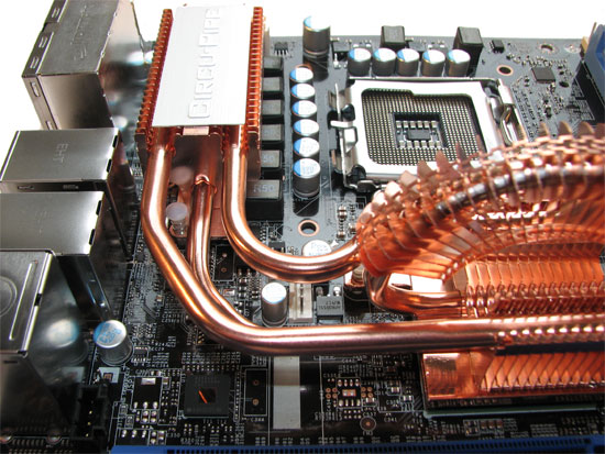 http://images.anandtech.com/reviews/motherboards/2008/msi-x48-plat-preview/CPU_socket2.jpg
