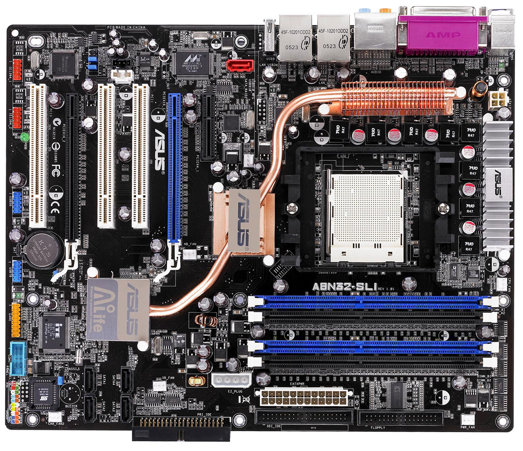 http://images.anandtech.com/reviews/motherboards/asus/a8n32sli_deluxe/board.jpg