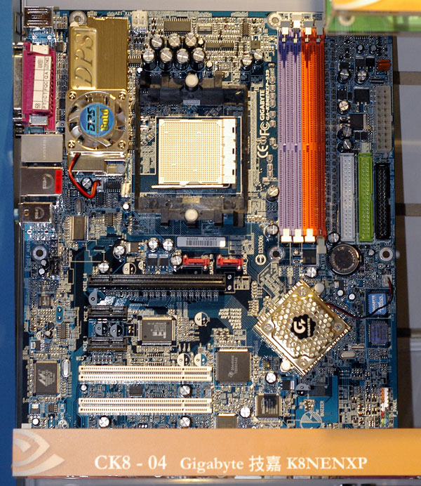 http://images.anandtech.com/reviews/motherboards/fall2004preview/ck8_giga.jpg