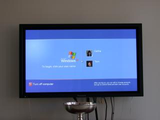 Windows XP running on the plasma display