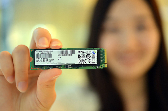 shorten Bangladesh puppy Samsung Shows Off SM961 and PM961 SSDs: OEM Drives Get a Boost