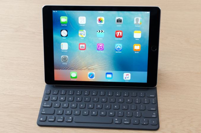 Apple iPad Pro 9.7 -  External Reviews