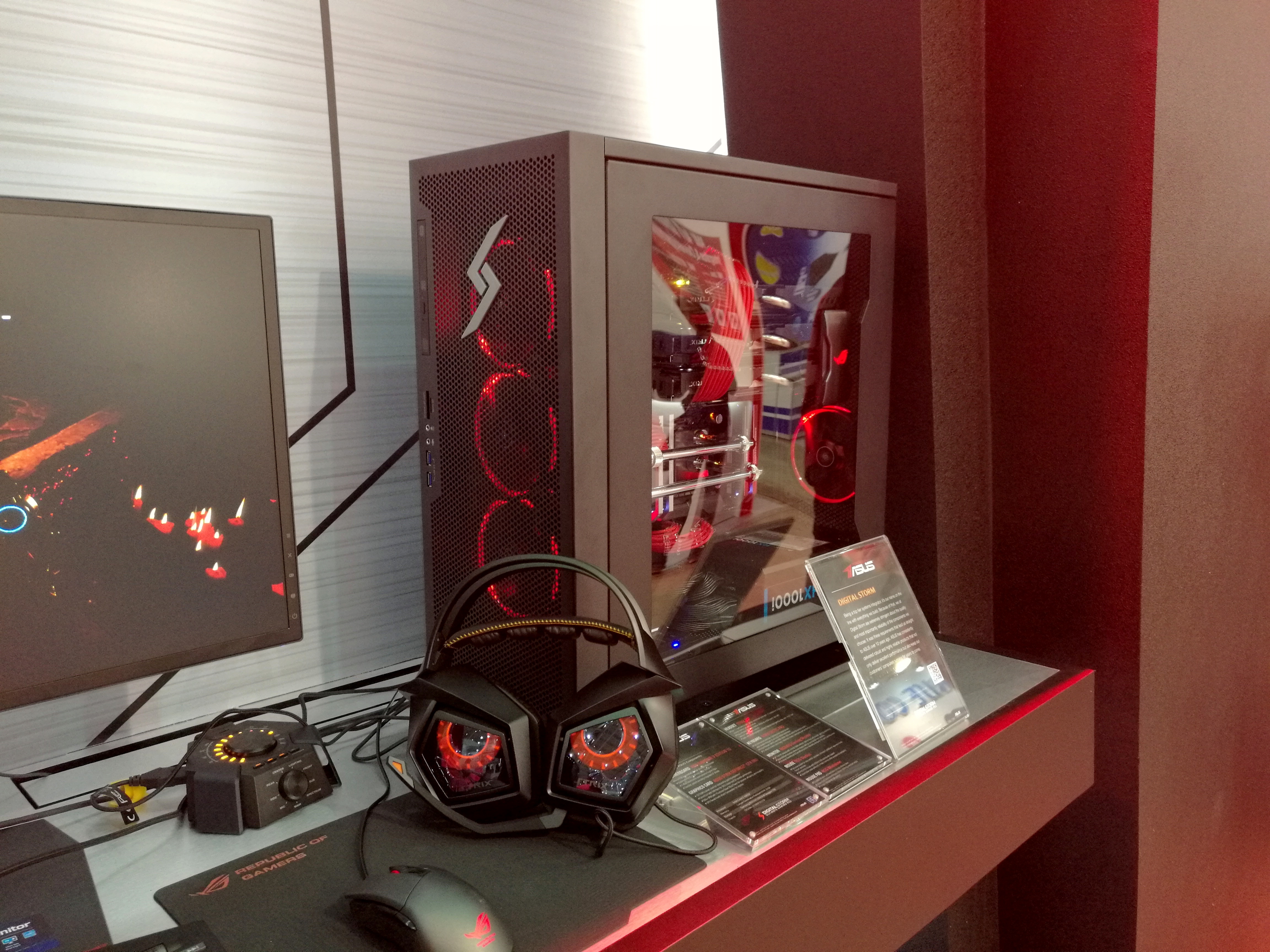 Non Rog Modded Systems Asus At Computex 2016 The 10 Years Of