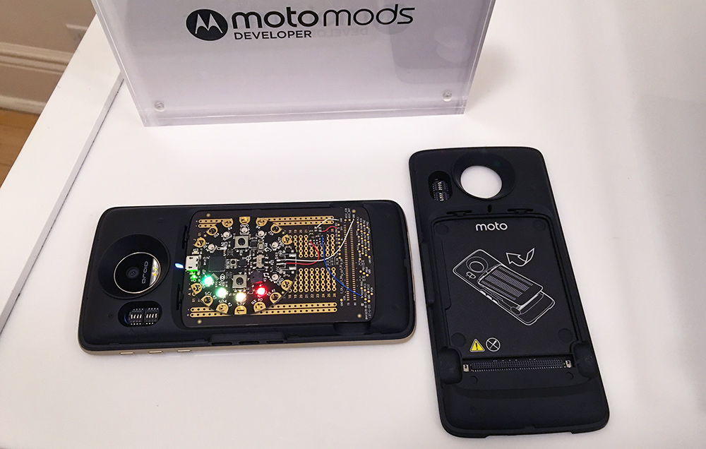 Moto Mods The Motorola Moto Z Moto Z Force Droid Editions Review