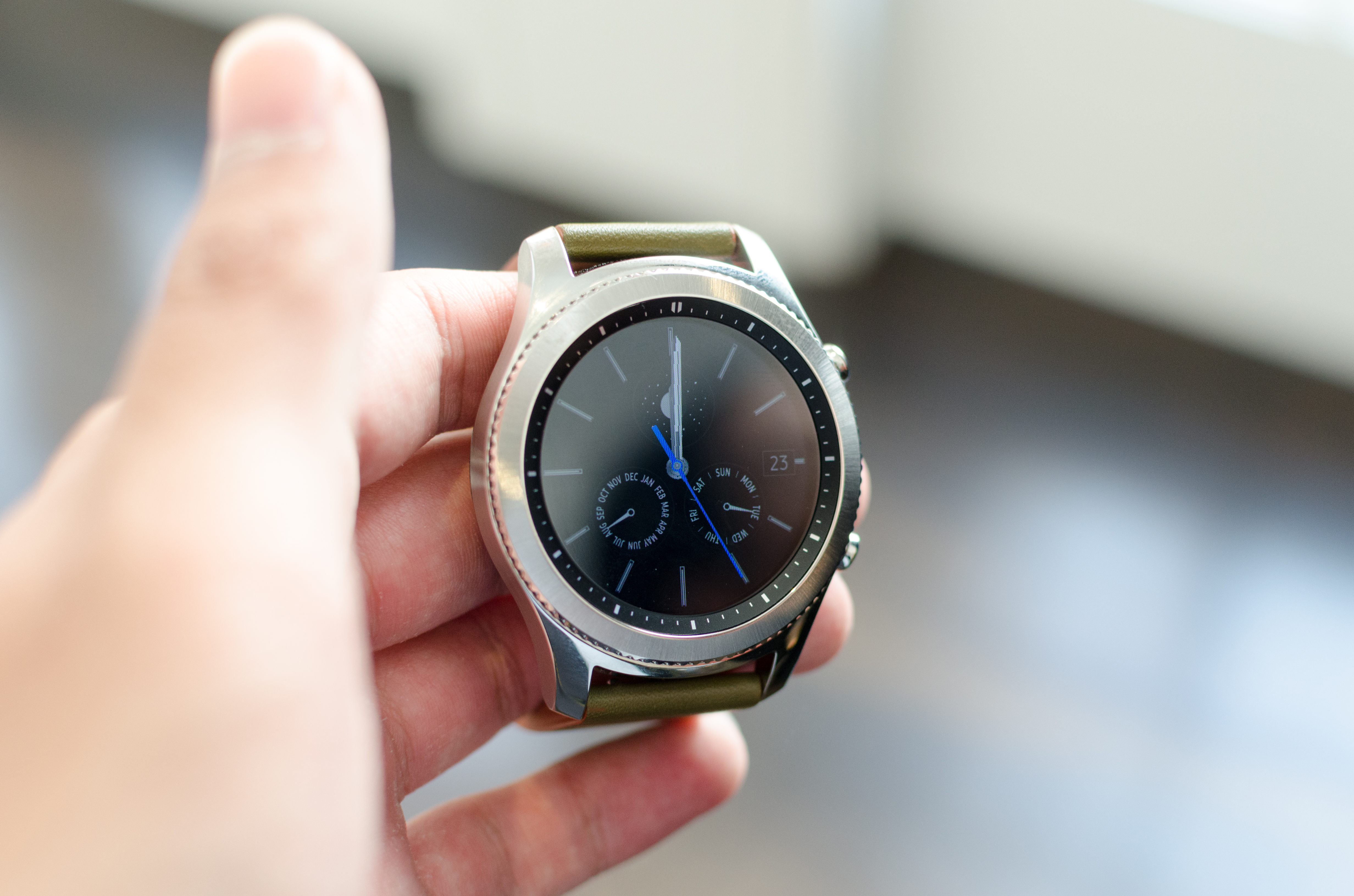 Hands On With The Samsung Gear S3