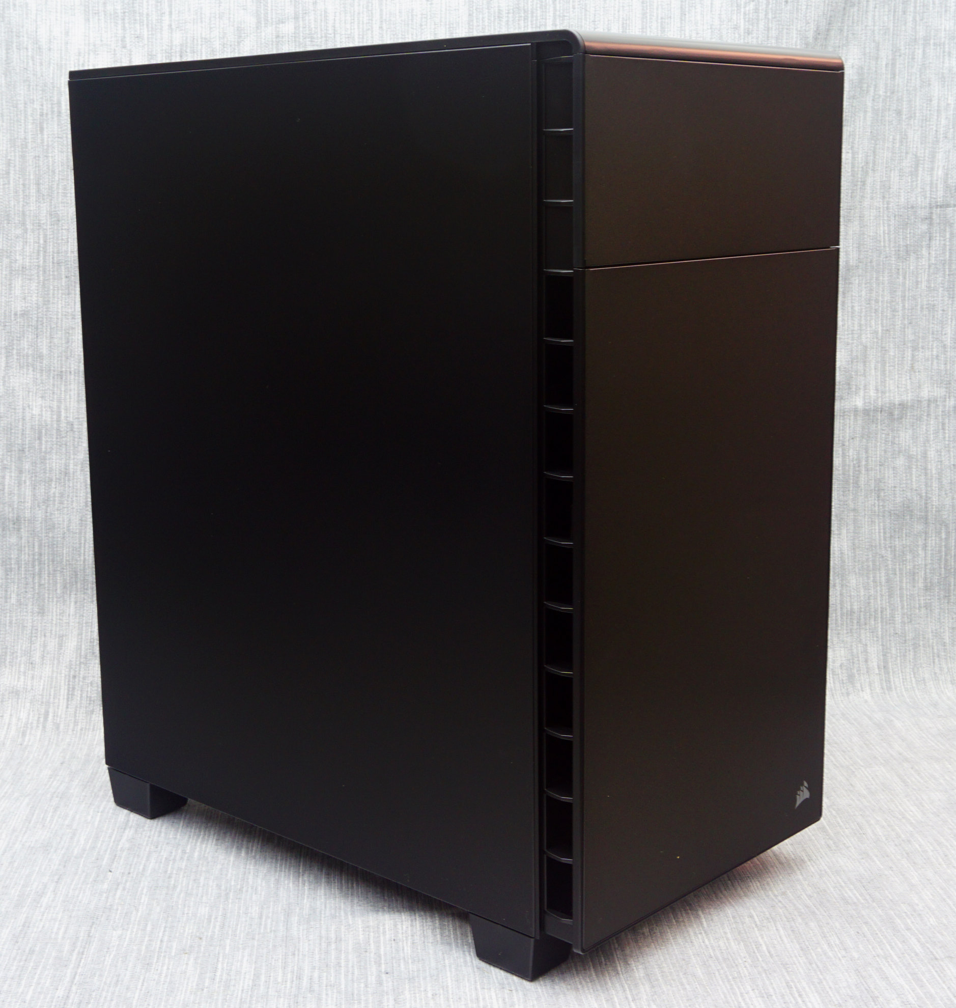 The Corsair Carbide 600Q Case Upside Down But Right On