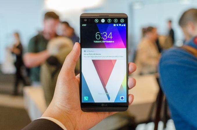 What size SIM card does a LG V20 use?