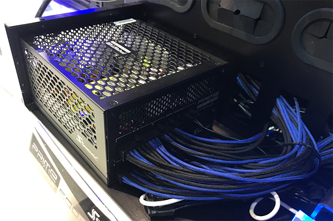 Seasonic Demos PRIME Fanless Titanium: 600 W, 12-Year Warranty