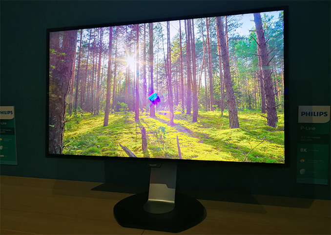 4K è il passato: Philips presenta a IFA il monitor 8K da 32