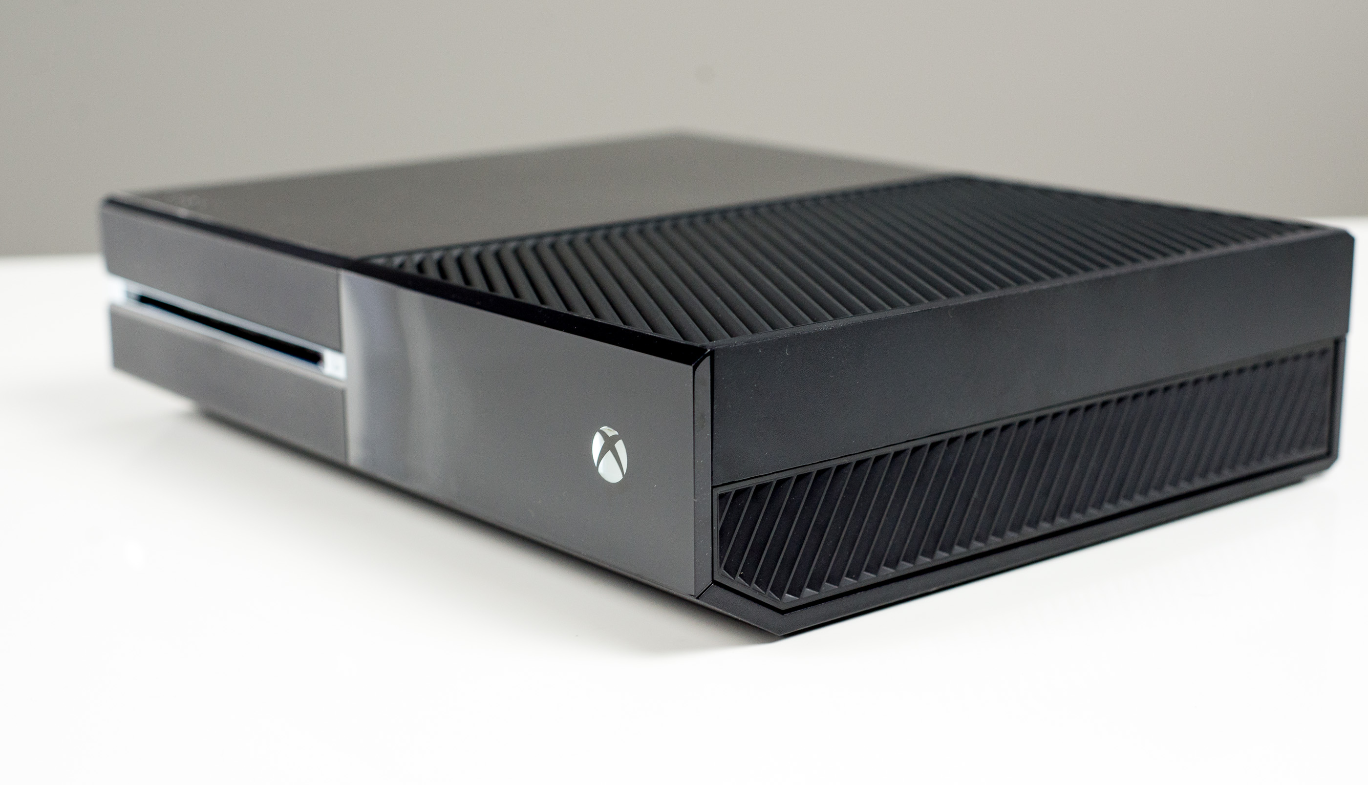 The Xbox One X Design - The Xbox One X Review: Putting A Spotlight