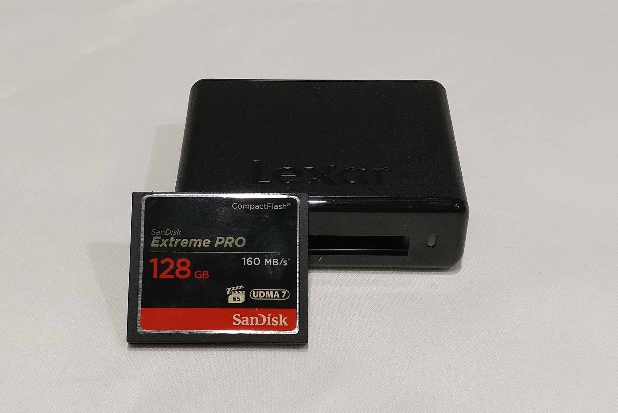 SanDisk CompactFlash Extreme Pro CF Memory Card SDCFXPS and SD Extreme Pro SDSDXXG with Everything But Stromboli 32GB Mix Pack TM CF Combo Reader 