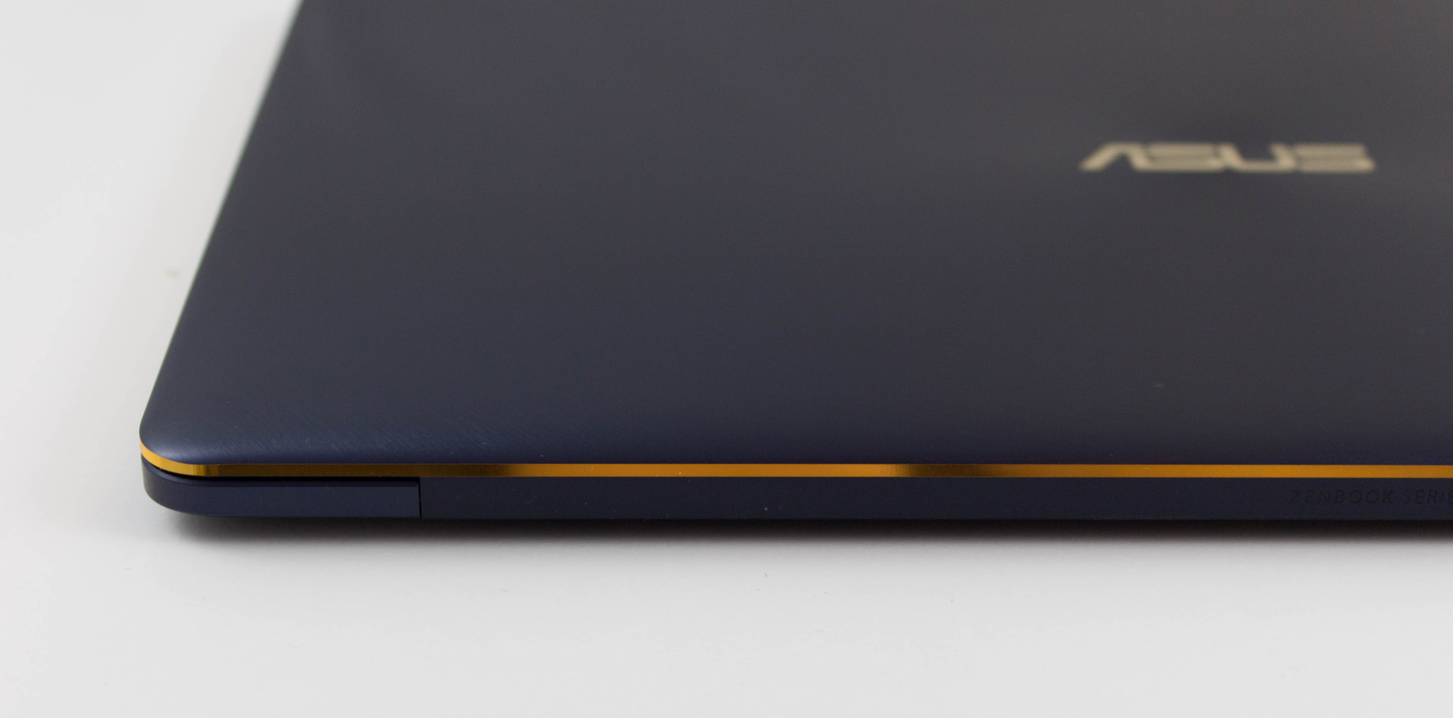 Sodavand Grudge fløde Design - The ASUS ZenBook 3 Review: A Convincing Case for Quad Core Thin &  Light Laptops