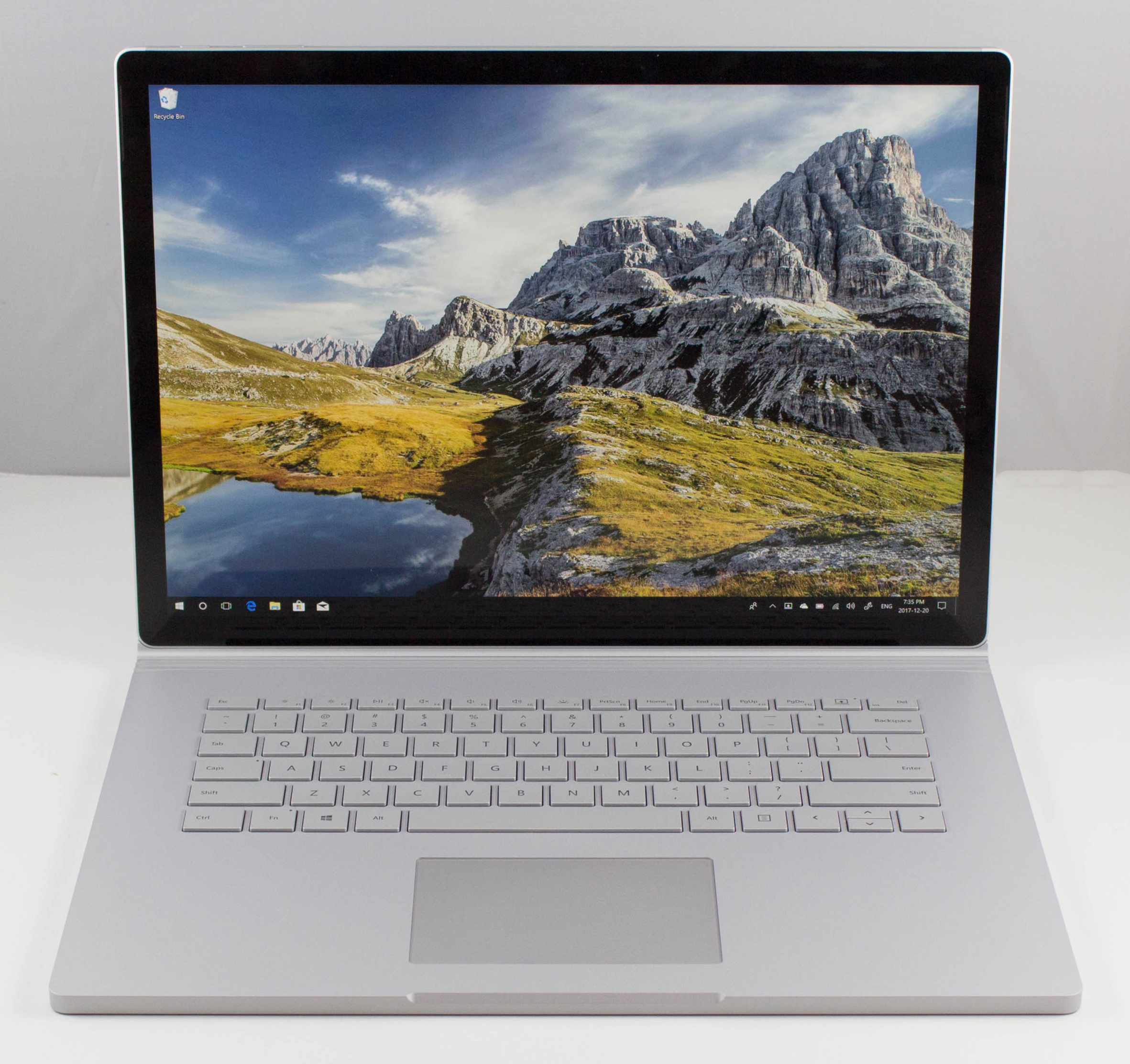 Display Analysis The Microsoft Surface Book 2 15 Inch Review Second Time S The Charm