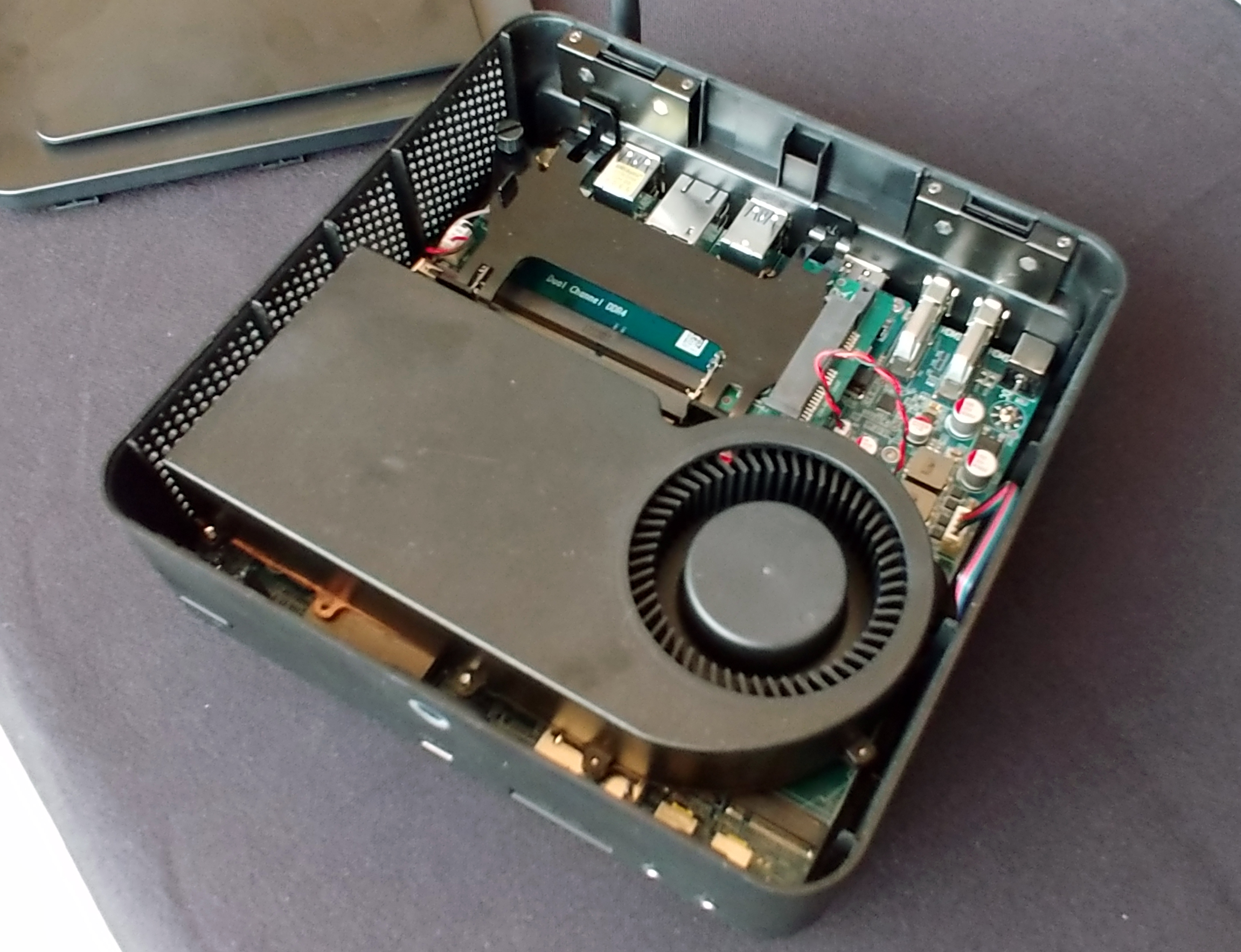 zotac zbox id92