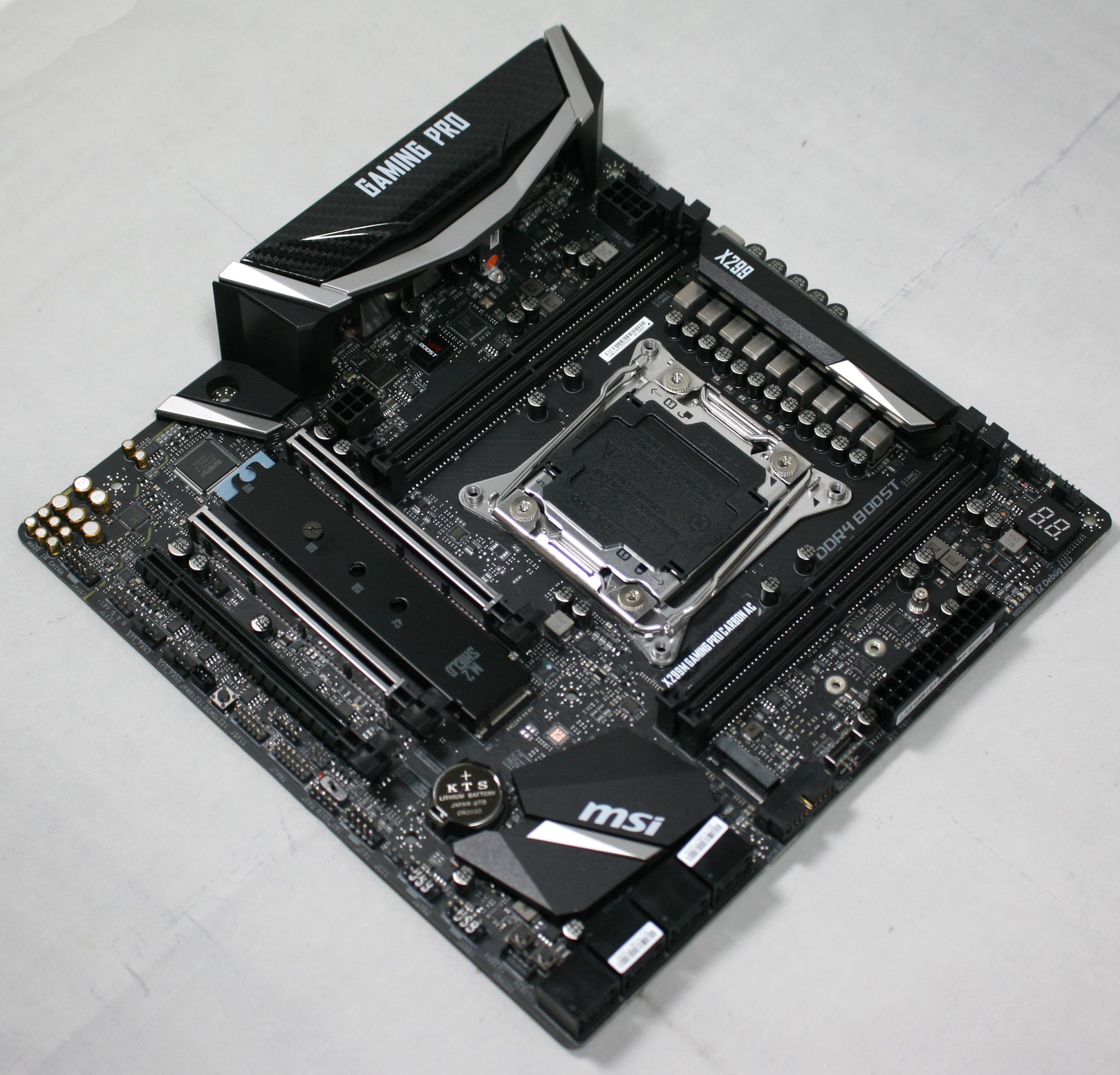 Abe handikap tåbelig Visual Inspection - The MSI X299M Gaming Pro Carbon AC Motherboard Review
