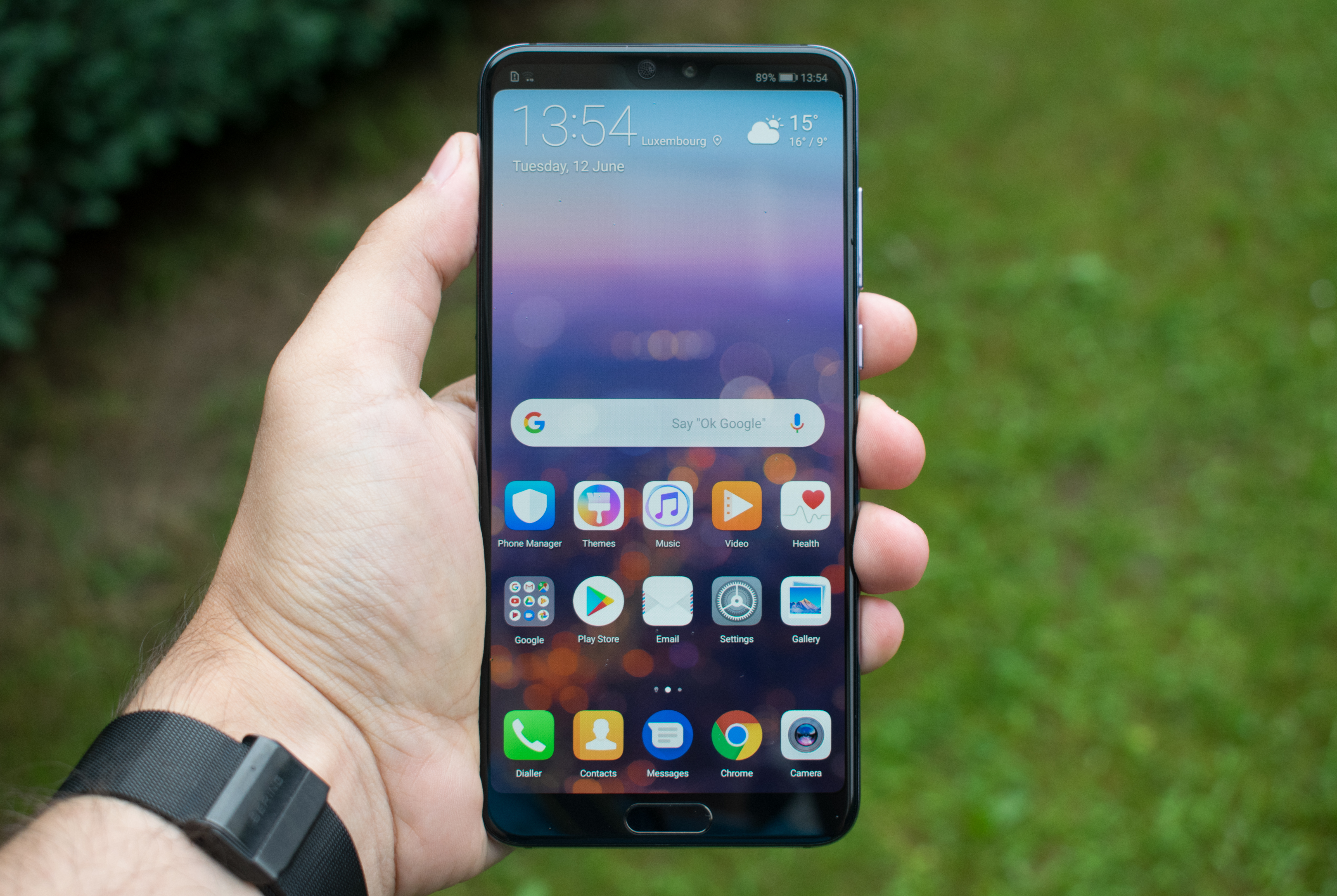 Display Evaluation & Power - The Huawei P20 & P20 Pro Review: Great Battery  Life & Even Better Night Vision