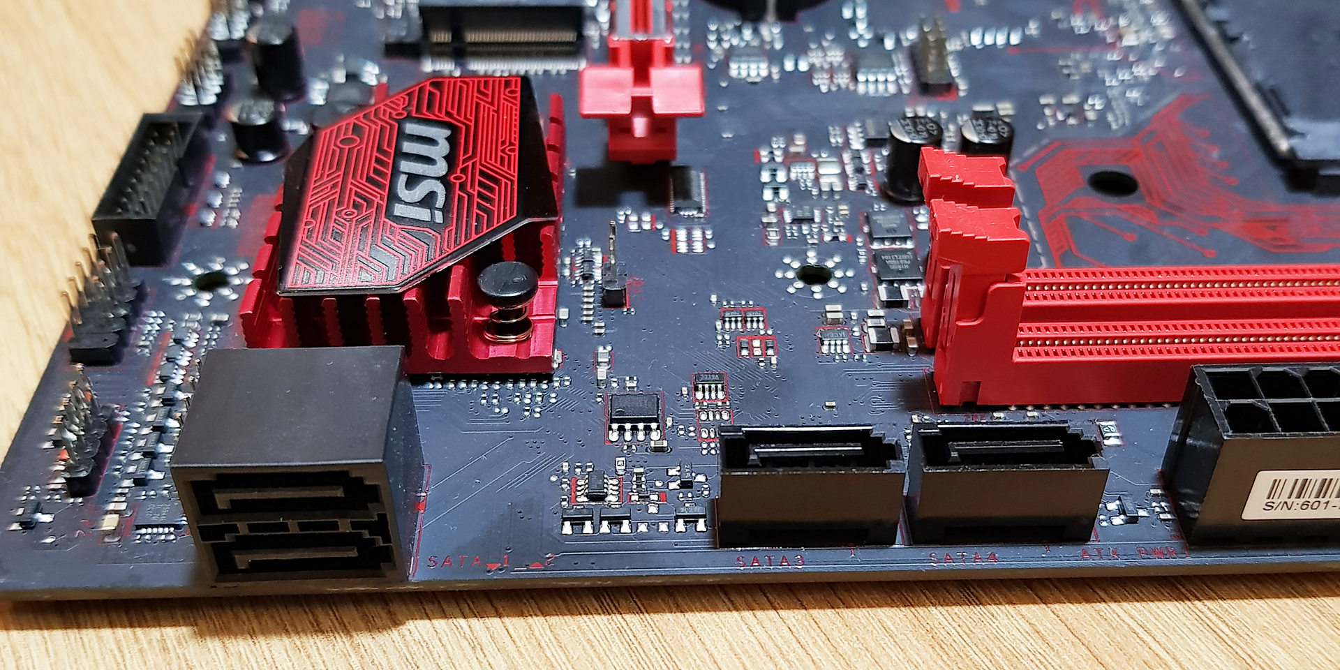 Материнская карта msi