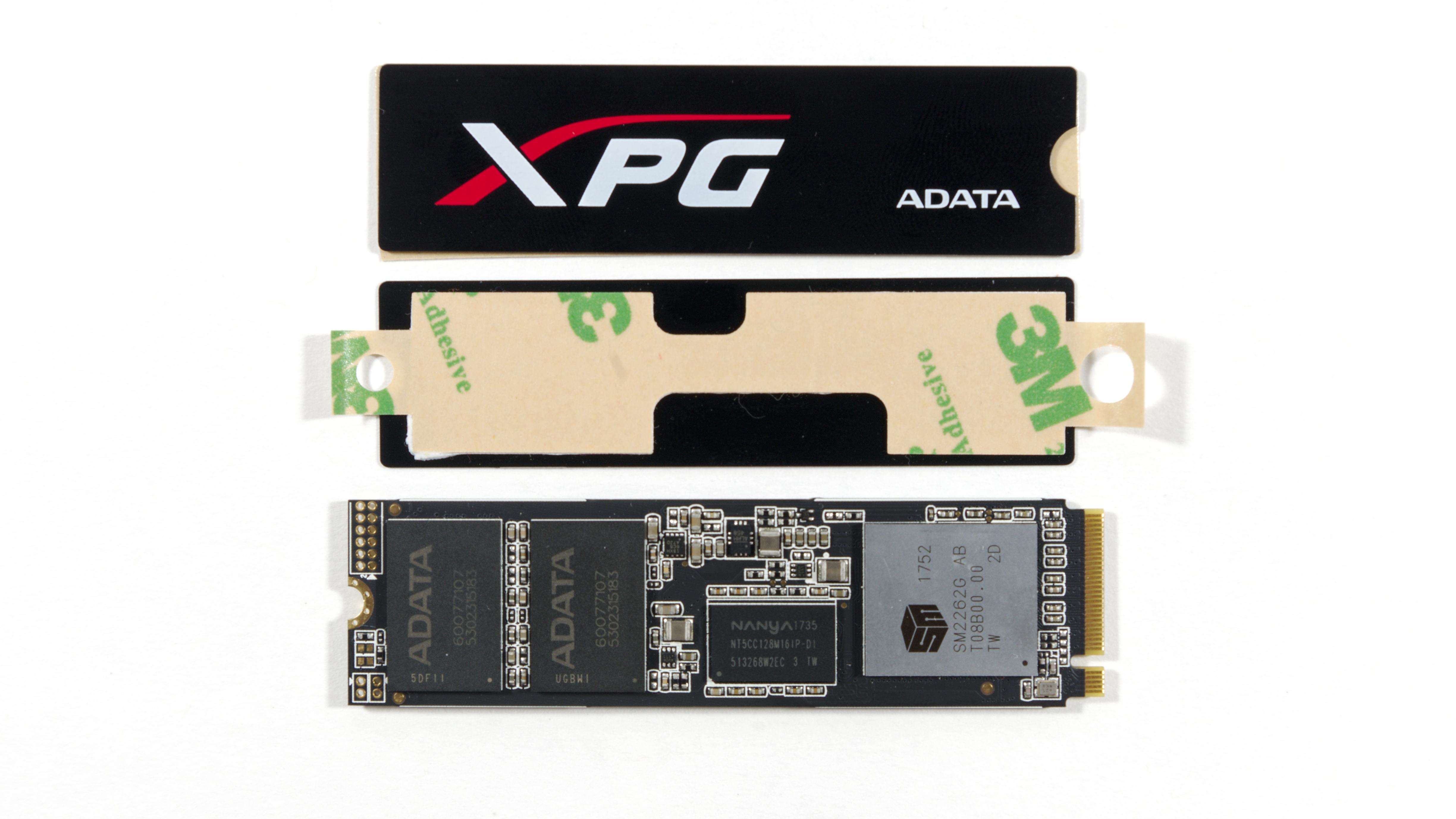 32281円 激安価格の ADATA Technology XPG GAMMIX S11 Pro SSD PCIe3.0x4 M.2 NVMe TLC NAND DRAM キャッシュ ヒートシンク AGAMMIXS11P-2TT-C 2TB