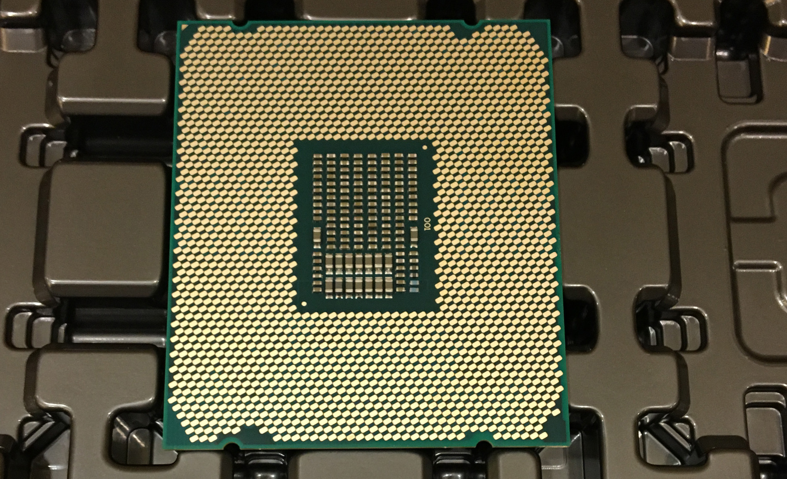 Intel's Basin Falls Skylake-X Refresh: Core i9-9980XE with 