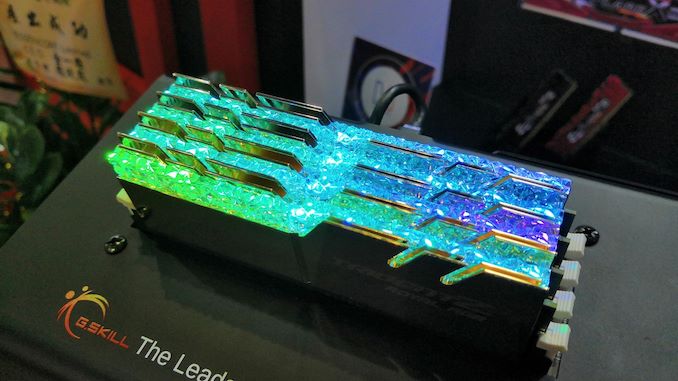 Your Highness: G.Skill Trident Z Royal, Bling Factor 11