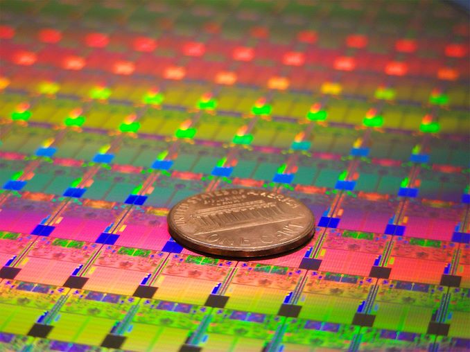 [Image: intel_semiconductor_penny_45nm_678x452.jpg]