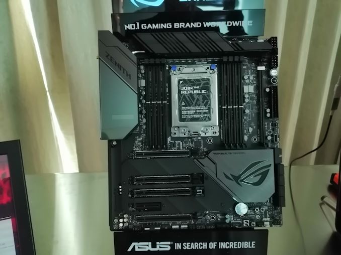 ASUS%20ROG%20Zenith%20Extreme%20Alpha%20