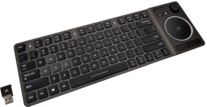 El teclado Corsair K83 incorpora touchpad y joystick para hacerlo más  versátil