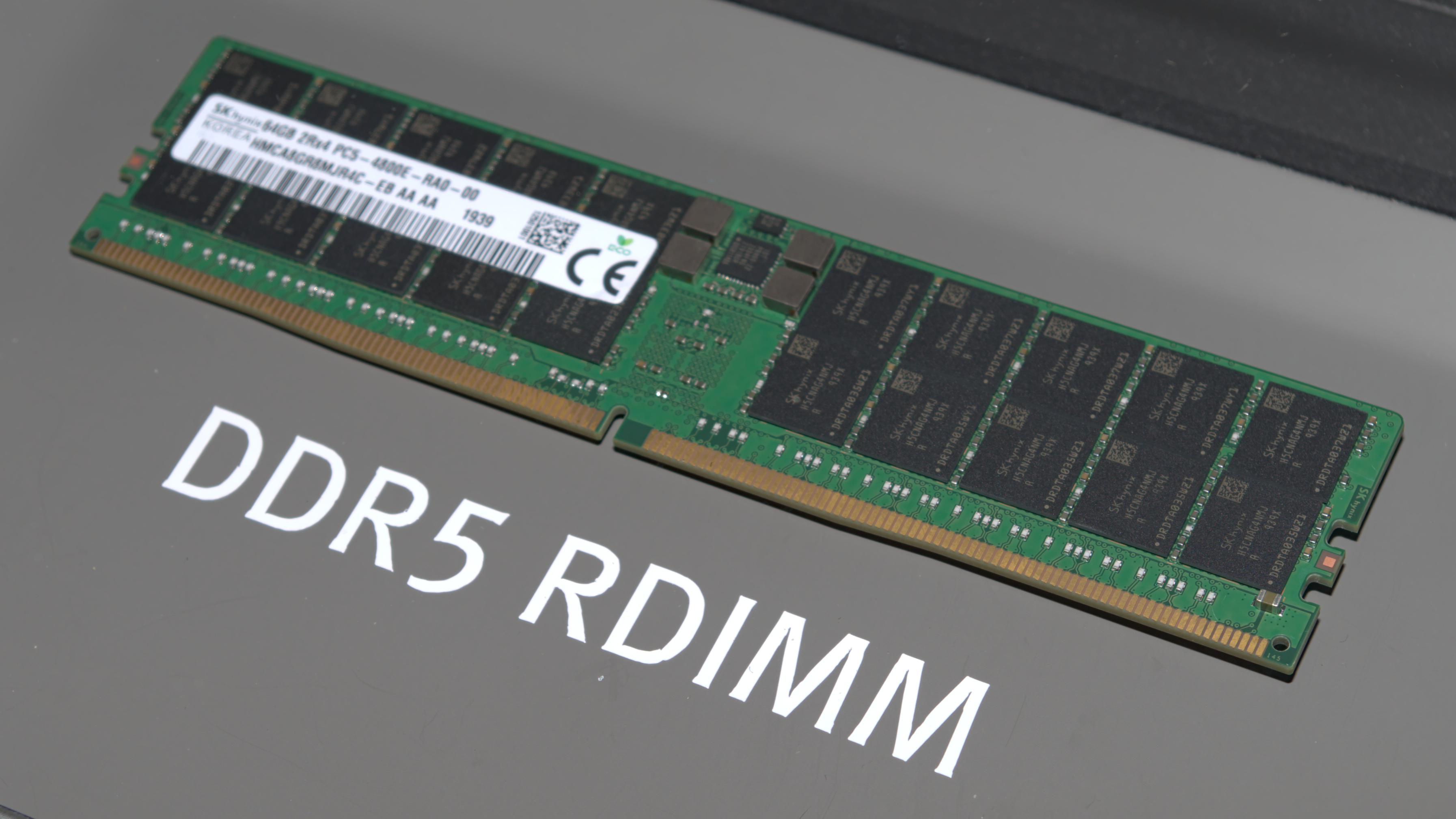 AMD will support DDR5 and PCIe 5.0 in 2022, but Intel has DDR5 first