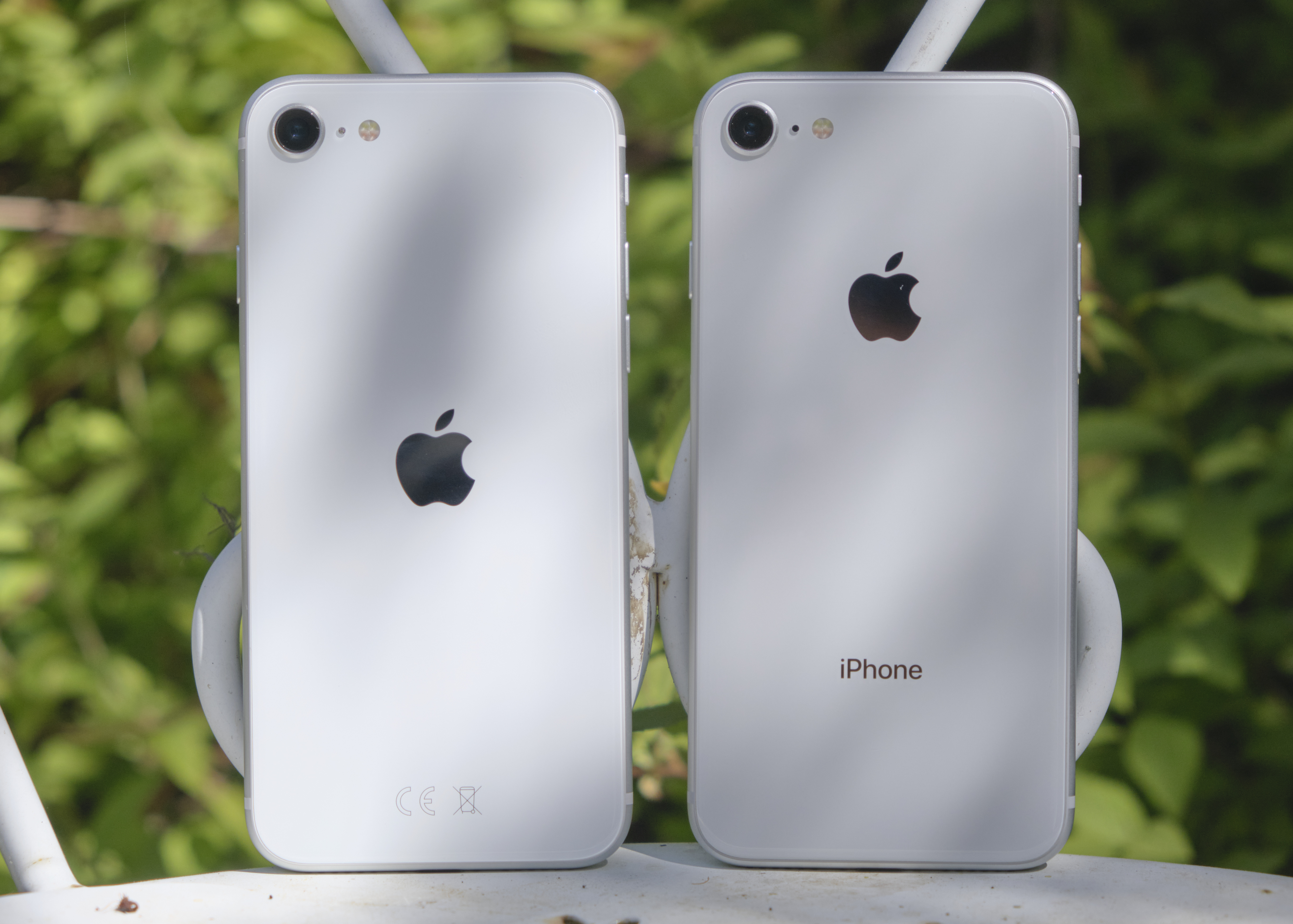 iPhone SE 2020 (BEWERTUNG): Das ideale Handy, um in die Welt der Apple  Phones