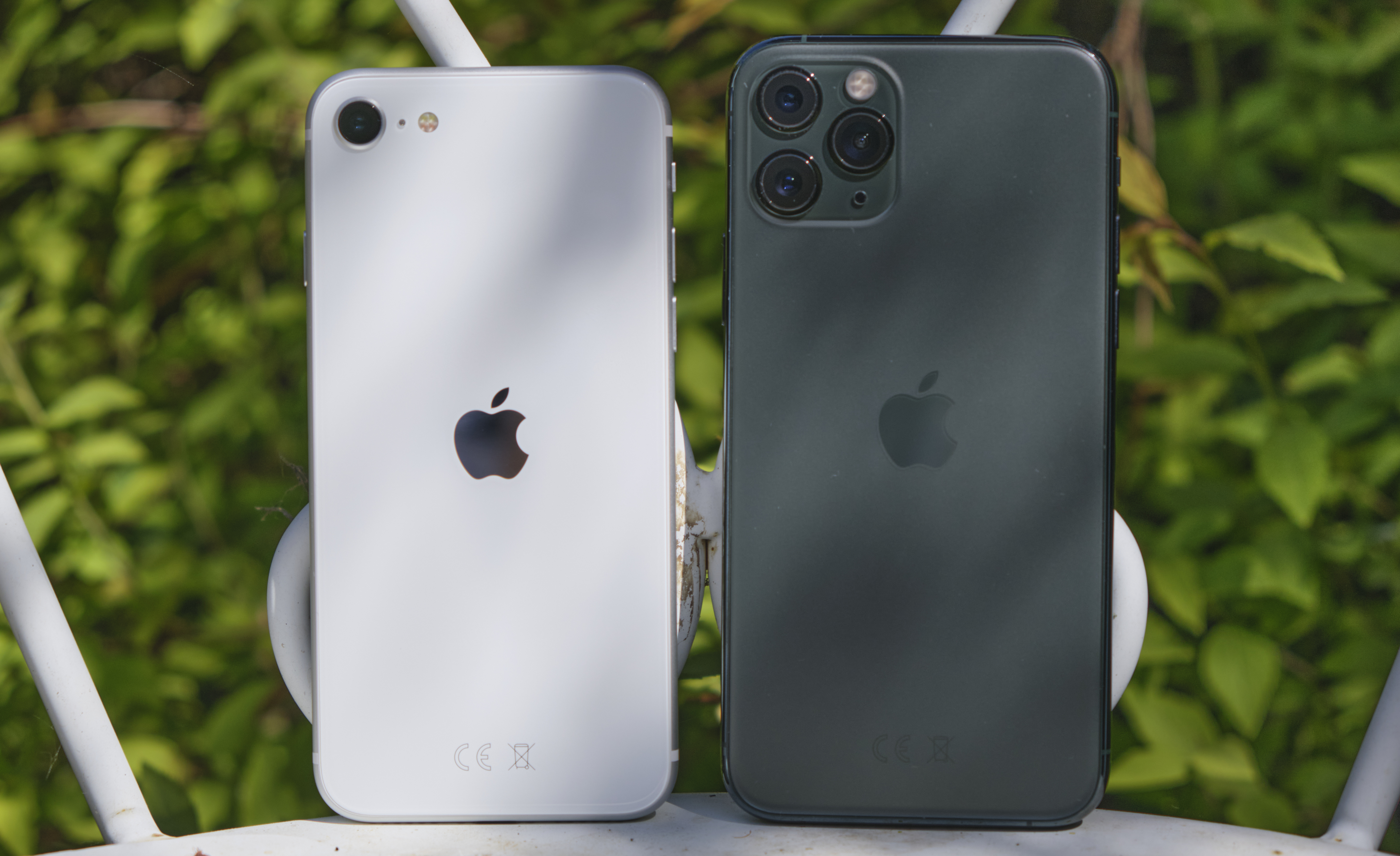 Đánh giá chi tiết iPhone SE 2020: Hiệu năng mạnh mẽ và giá trị tuyệt vời