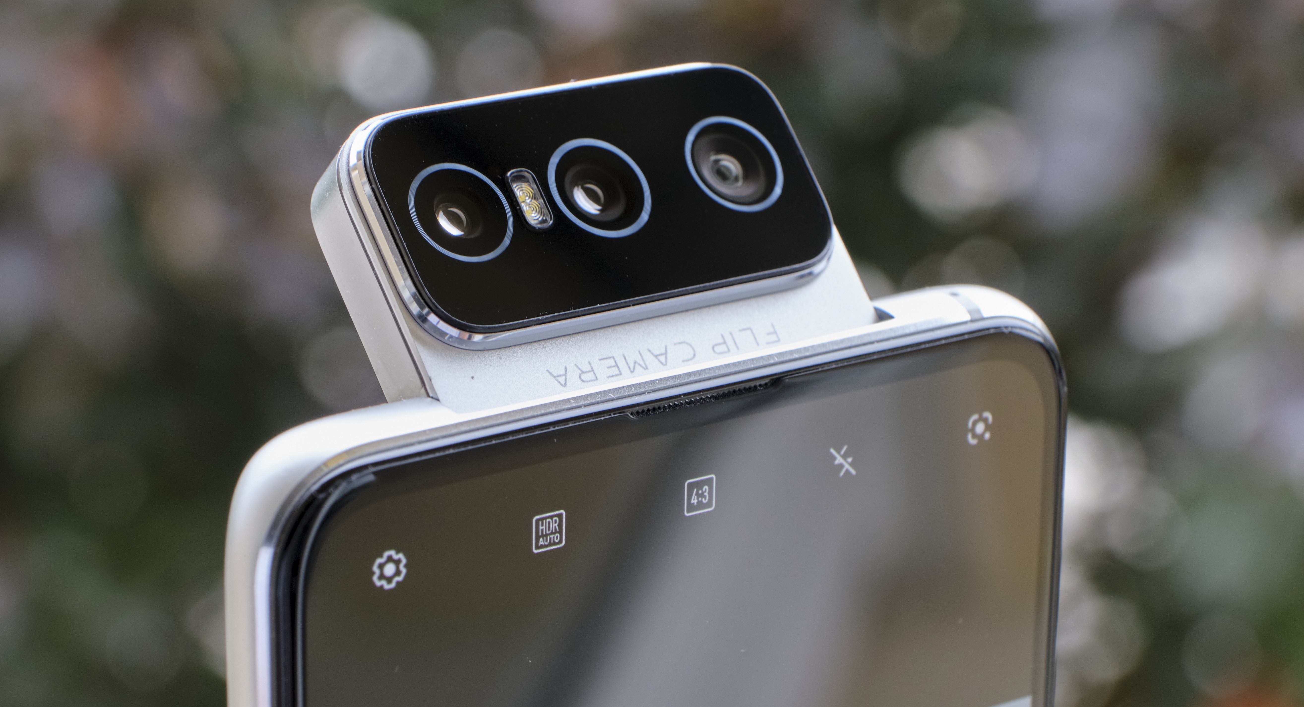 Insanity Personal London The ASUS ZenFone 7 Pro Review: The Triple Flip-Camera