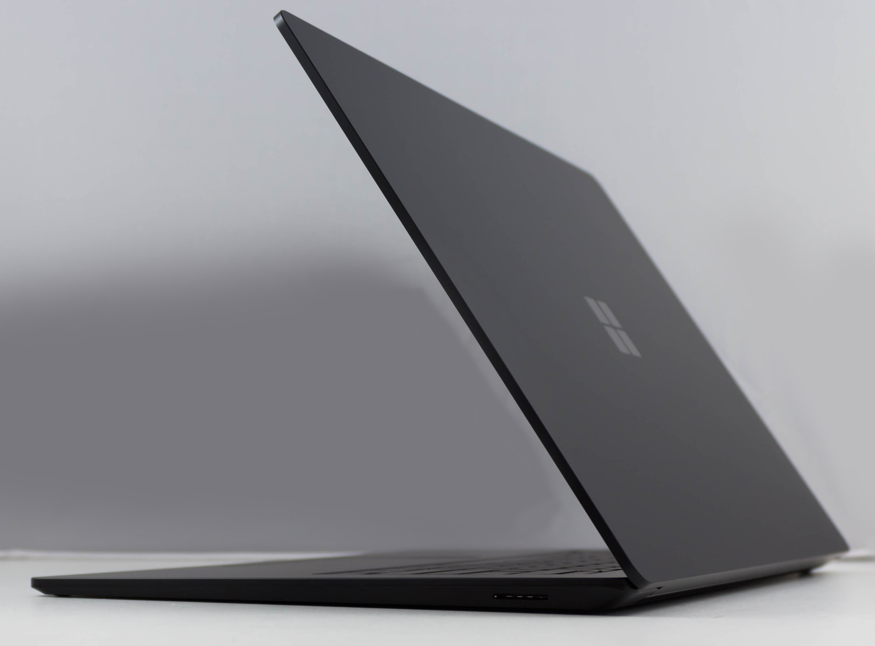 Design - The Microsoft Surface Laptop 4 15-Inch Review: Refreshing