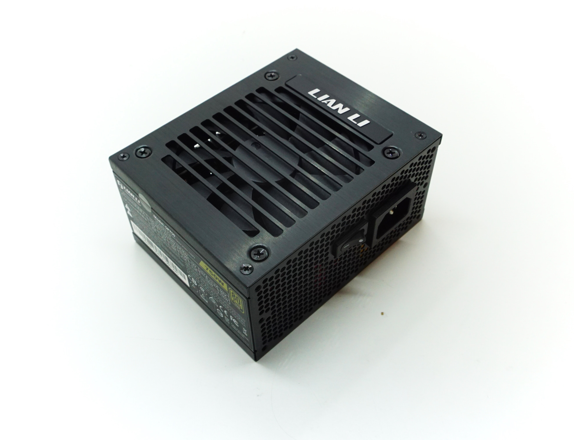 The SP750 SFX Gold Review: Lian Li's First SFX Power Supply