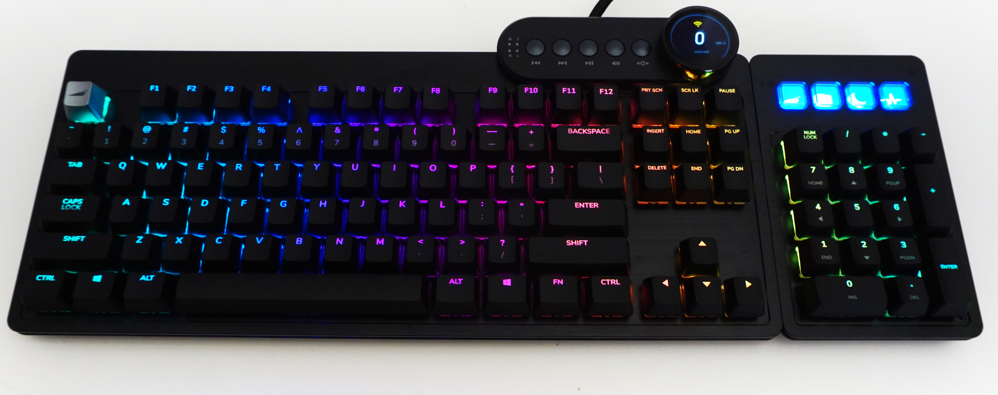 The Mountain Everest Max Mechanical Keyboard Review: Reaching New Heights  in Build Quality