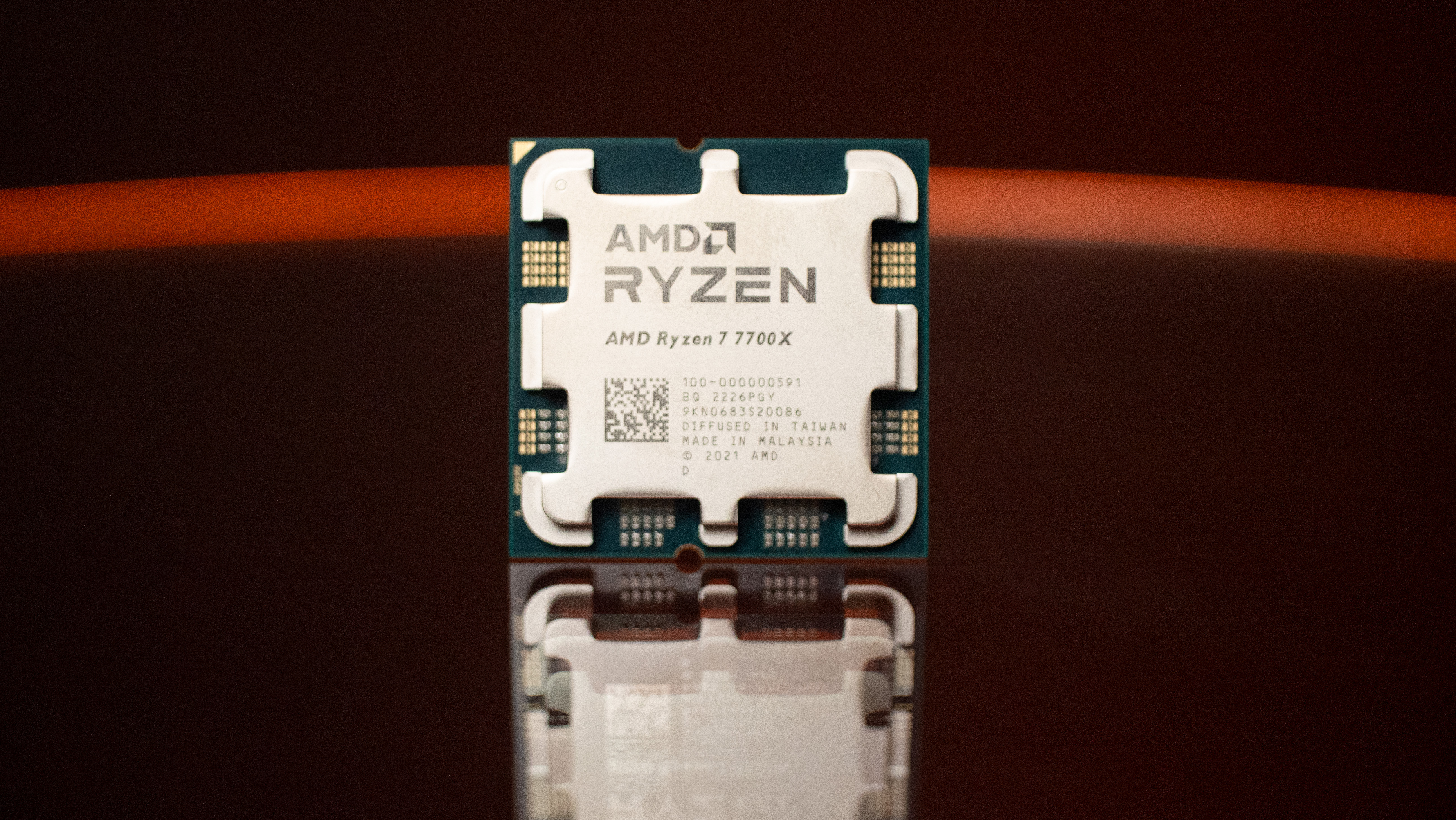 AMD Ryzen 7 7700X 8-core Zen4 desktop CPU price drops below $299