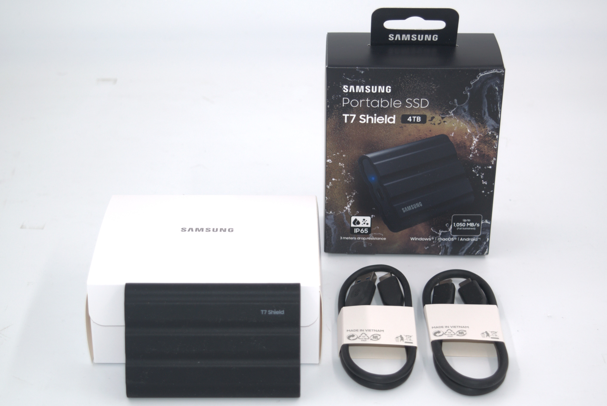 Samsung Portable SSD T7 Shield 4TB Review: IP65 PSSD Gets a Capacity Upgrade