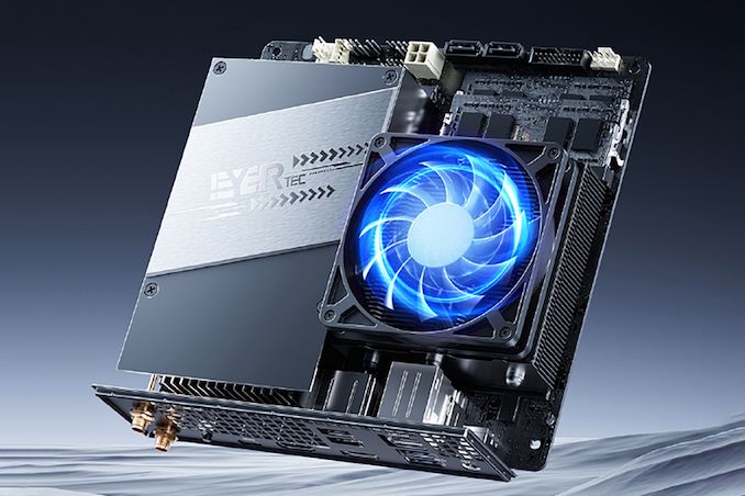 Minisforum dévoile une carte mère Mini-ITX avec emplacement MXM pour disques SSD