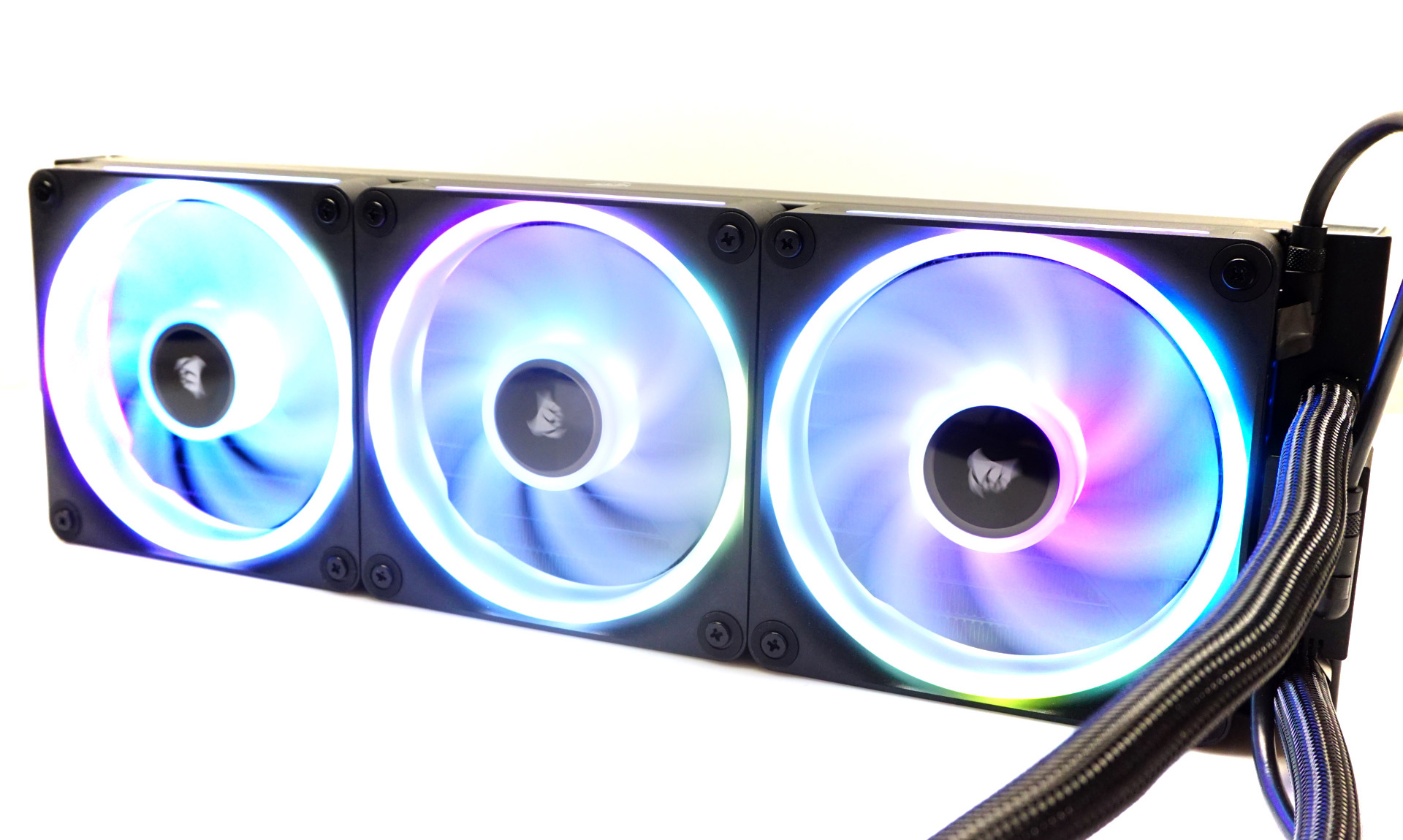 The Corsair iCUE LINK H150i RGB 360mm AIO Cooler Review: Colorful  Connections