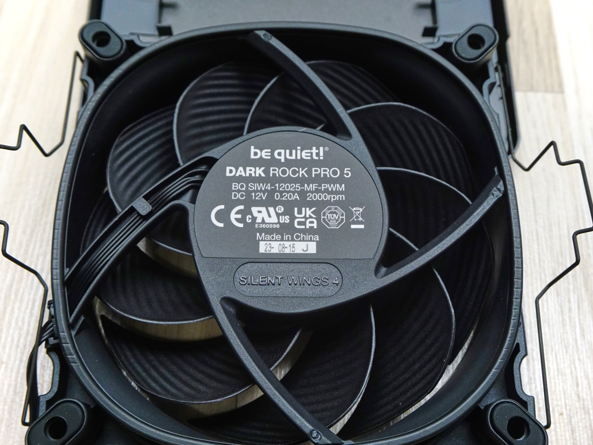 BE QUIET! - Ventilateur PC Silver Wings PRO 4 14…