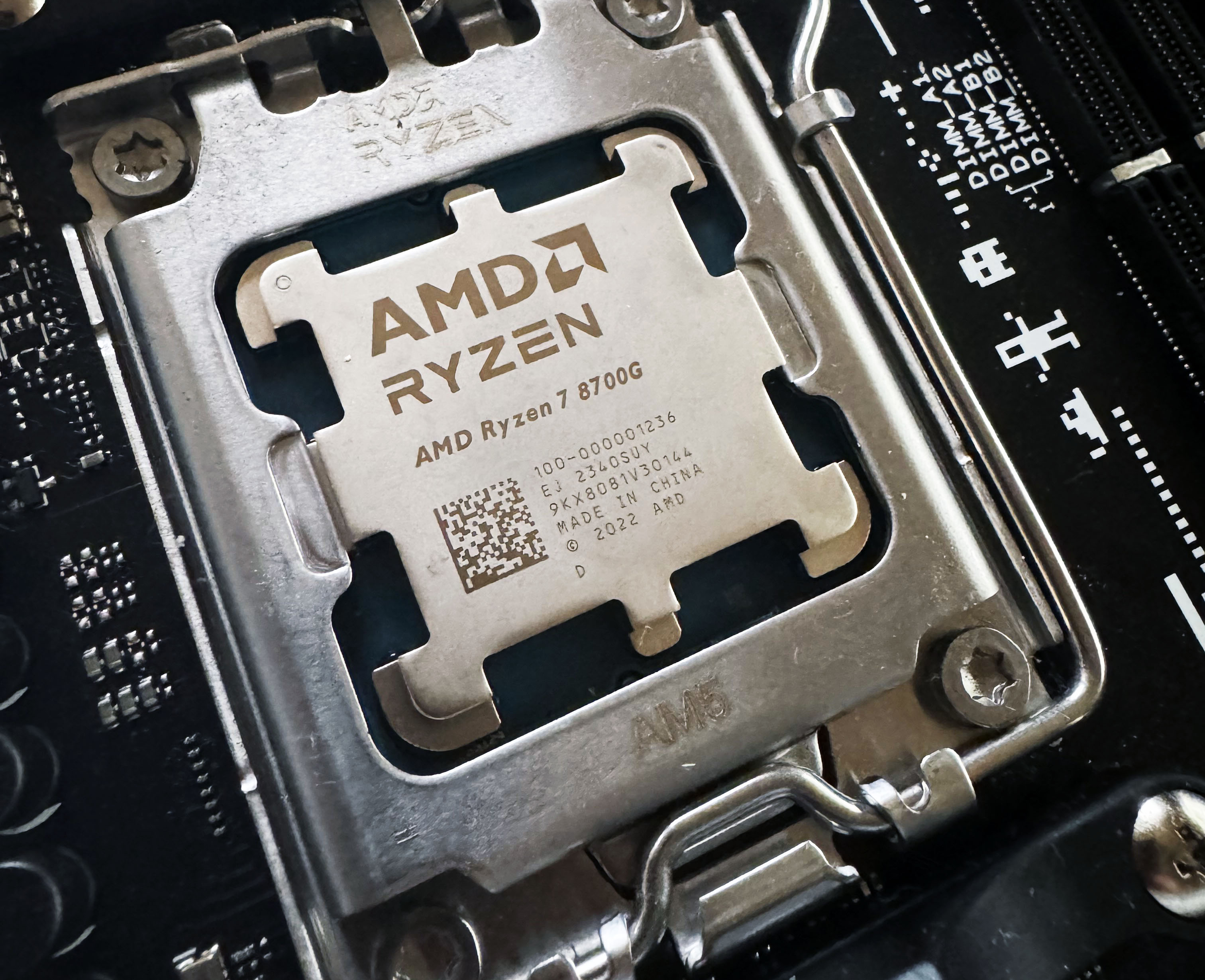 AMD Ryzen 9 7950X Review: The New Performance King