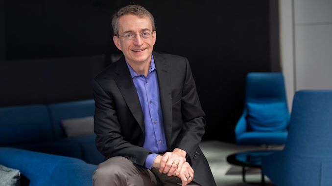 يلقي بات كيلسينجر، الرئيس التنفيذي لشركة إنتل، كلمة رئيسية حول Computex، ويعرض منتجات الجيل التالي