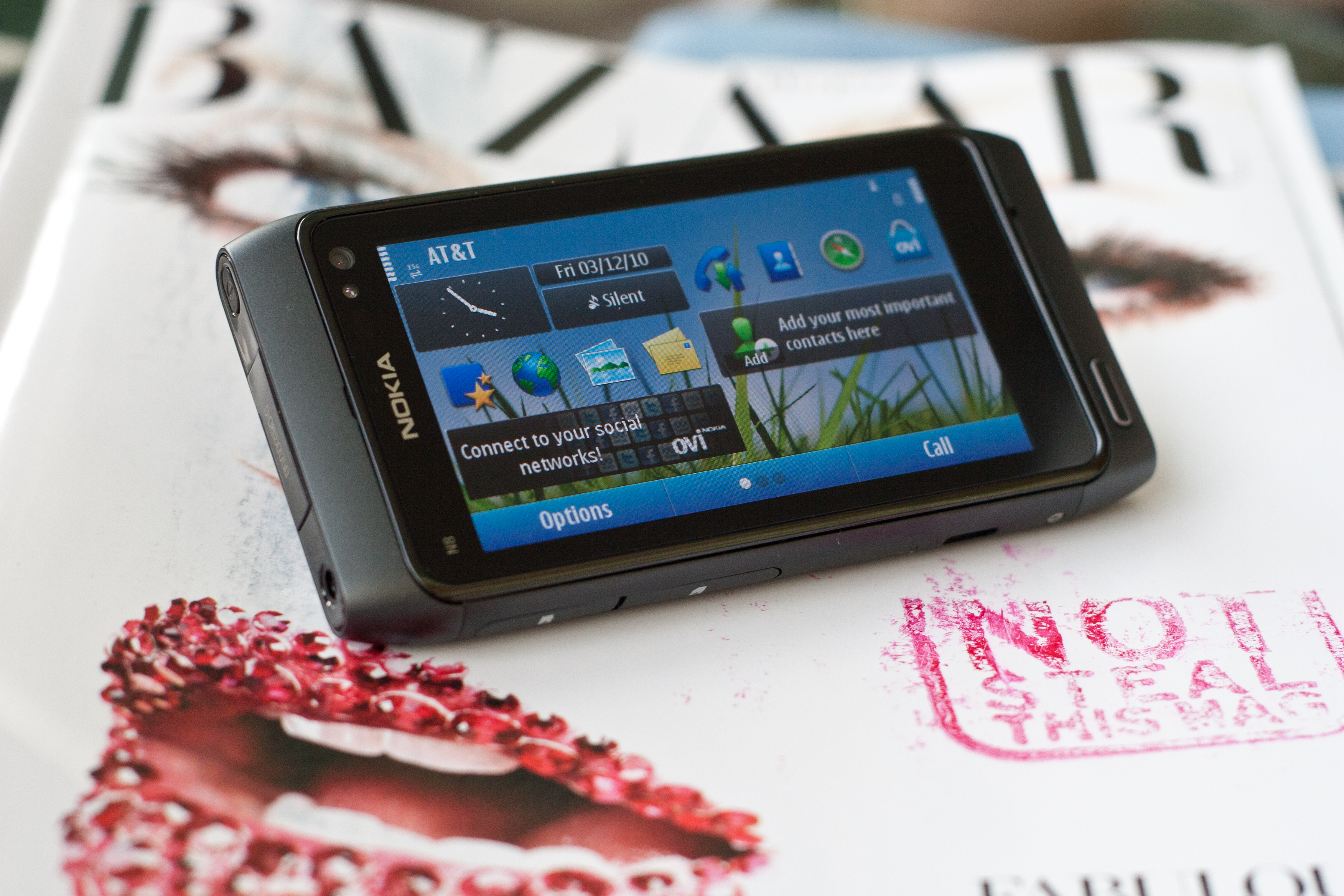 The new multimedia smartphone N8 of the company Nokia is presented