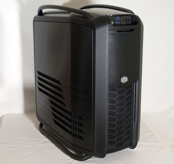Cooler Master Cosmos II: Large and in Charge