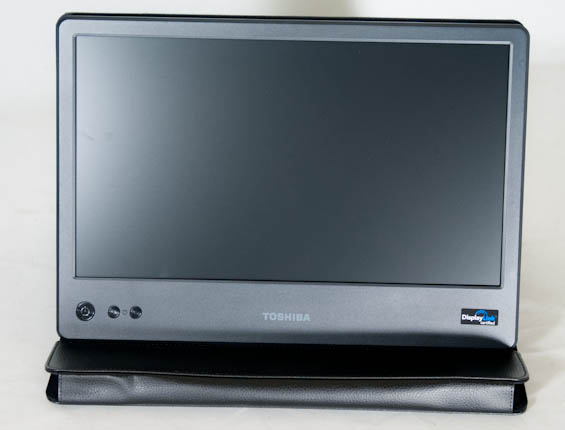 toshiba mobile lcd monitor