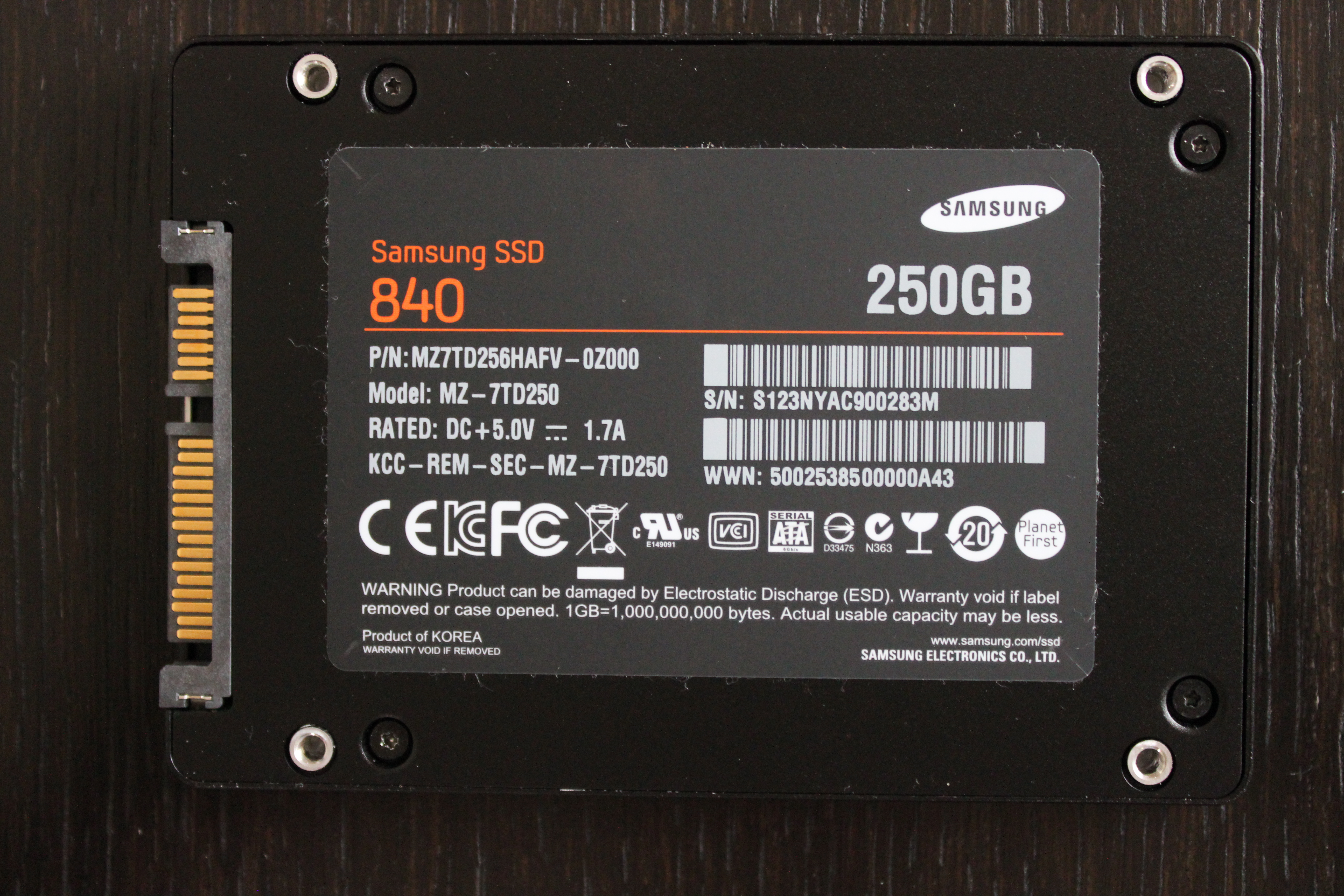 SAMSUNG 250GB 2.5 840 EVO SATAIII SSD