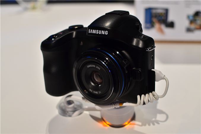 Samsung Galaxy NX Camera: Hands On